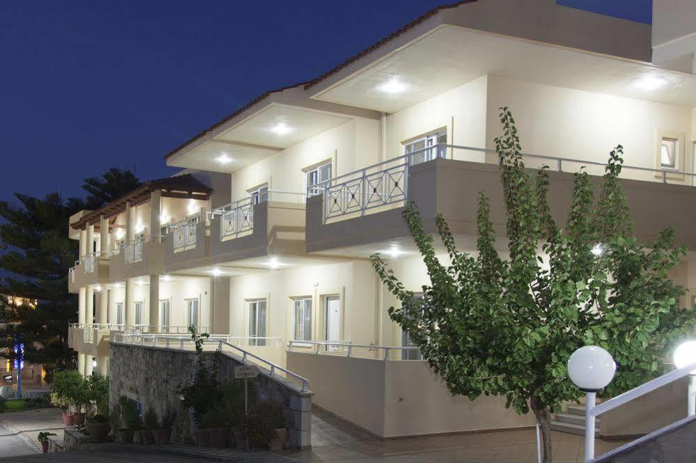 Blue Sky Apartment Agia Marina Екстериор снимка