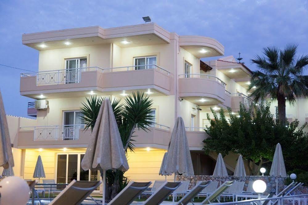 Blue Sky Apartment Agia Marina Екстериор снимка